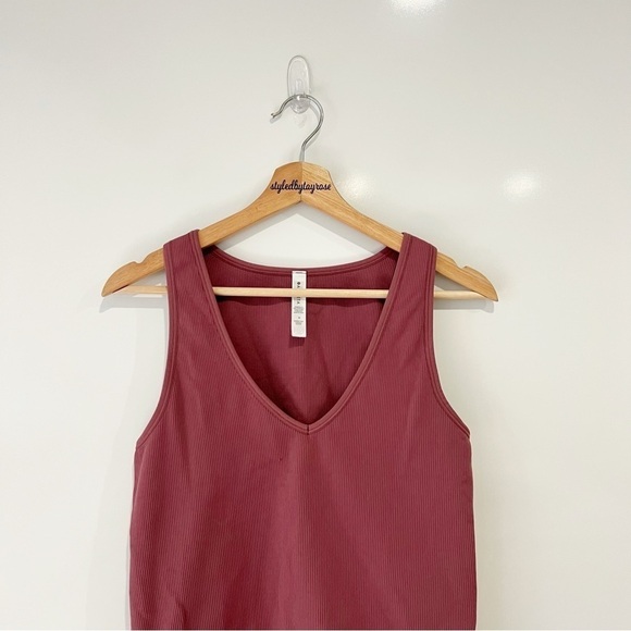 Athleta Aurora Seamless Tank Top - Picture 3 of 9